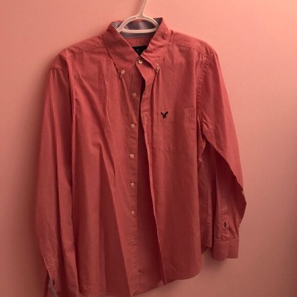 AE Classic Button Down - Picture 1 of 3